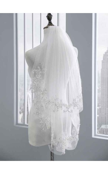 Two-tier Lace Applique Edge Elbow Bridal Veils With Lace