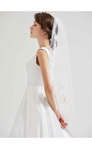 One-tier Cut Edge Fingertip Bridal Veils