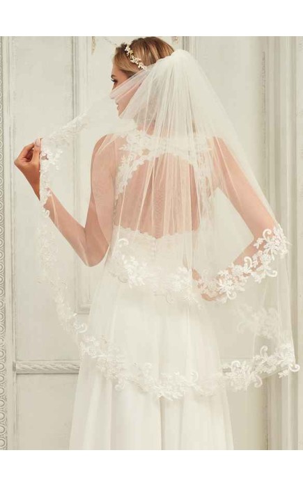 Two-tier Lace Applique Edge Elbow Bridal Veils With Lace