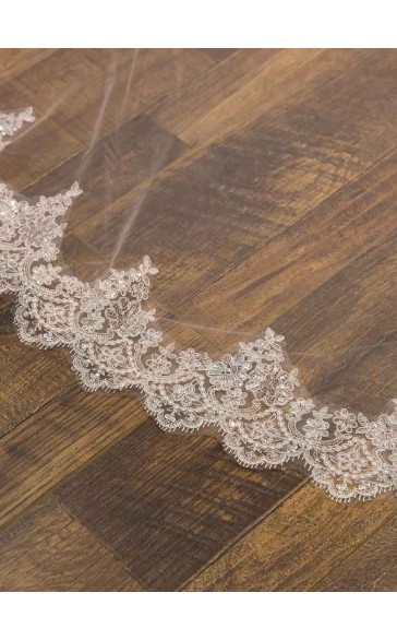 Two-tier Lace Applique Edge Cathedral Bridal Veils With Lace