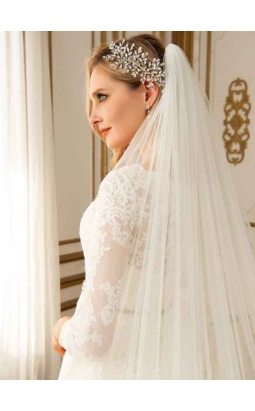 One-tier Lace Applique Edge Cathedral Bridal Veils With Lace