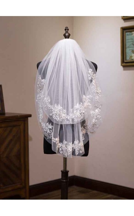 Two-tier Shoulder Veils With Lace