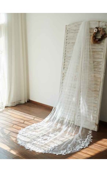 One-tier Chapel Bridal Veils With Lace