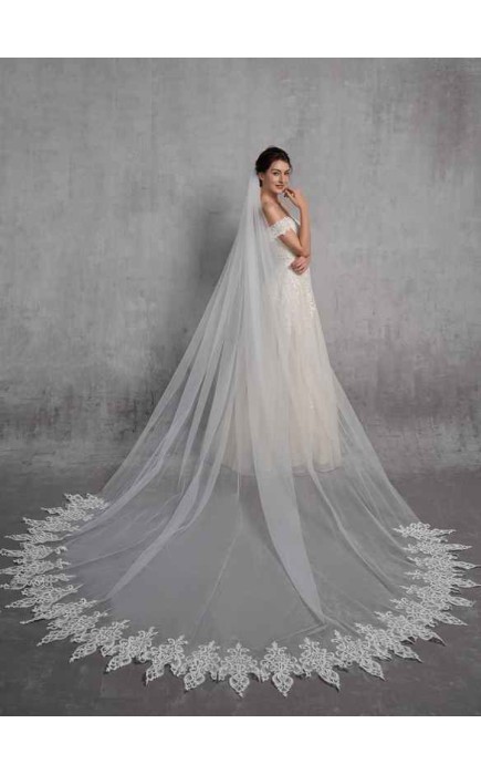 One-tier Lace Applique Edge Elbow Bridal Veils With Lace