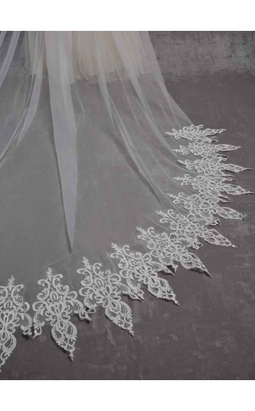 One-tier Lace Applique Edge Elbow Bridal Veils With Lace