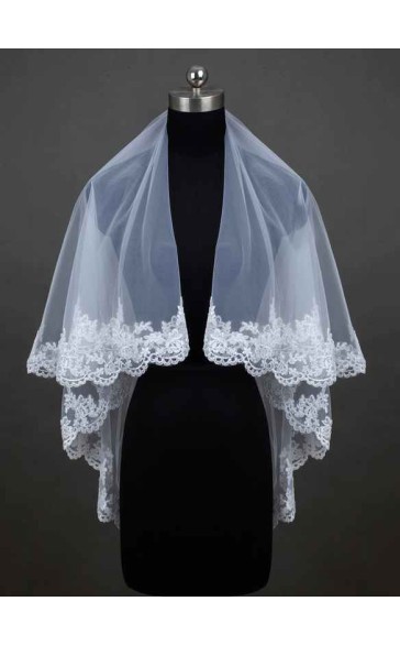 Two-tier Lace Applique Edge Elbow Bridal Veils With Lace