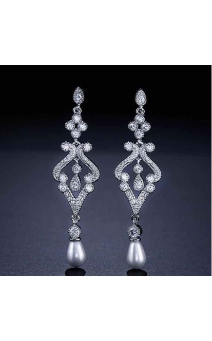 Ladies' Luxurious Alloy With Irregular Pearl Earrings